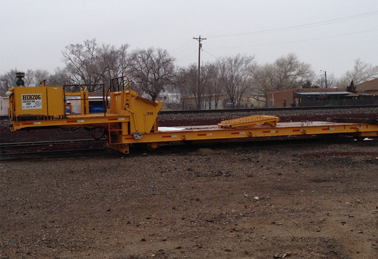 Equipment Leasing - Dymax Lorailer